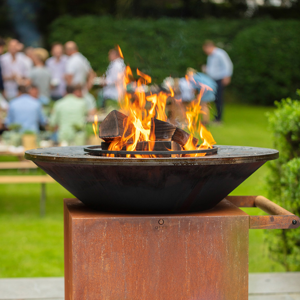 Ofyr Outdoorgrill-Erlebnis bei Chiemsee Öfen im werkhaus bei Rosenheim